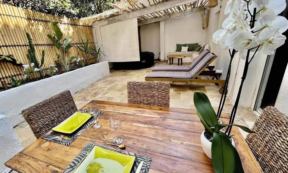 Prado - Republique Apartment | Cosi loft with jacuzzi, 15 minutes from Palais des Festival & beach