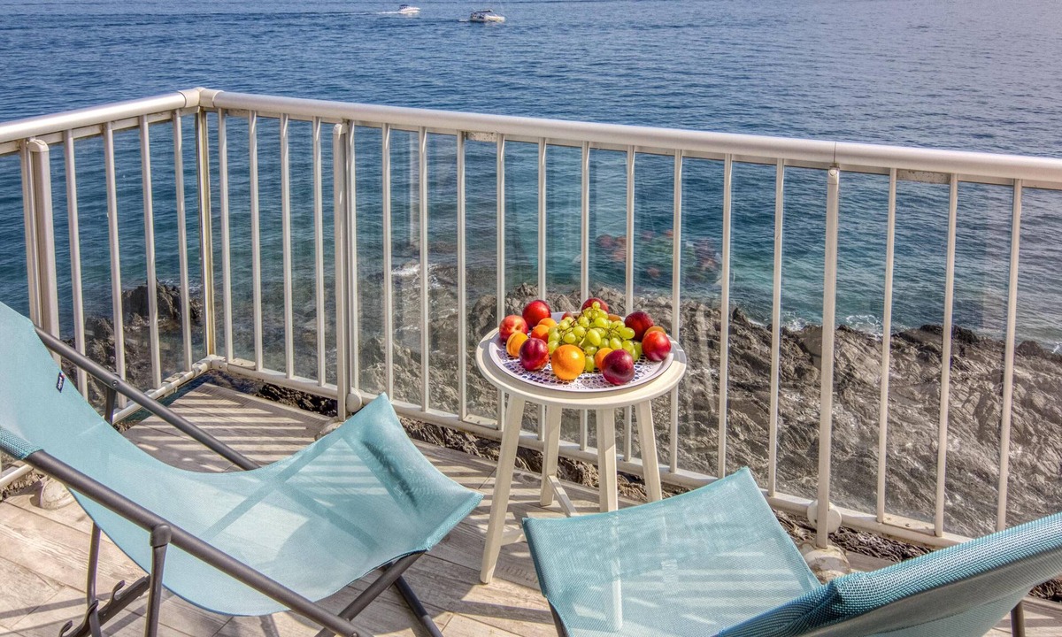 Collioure Apartment | Costavela - Beach location in Collioure