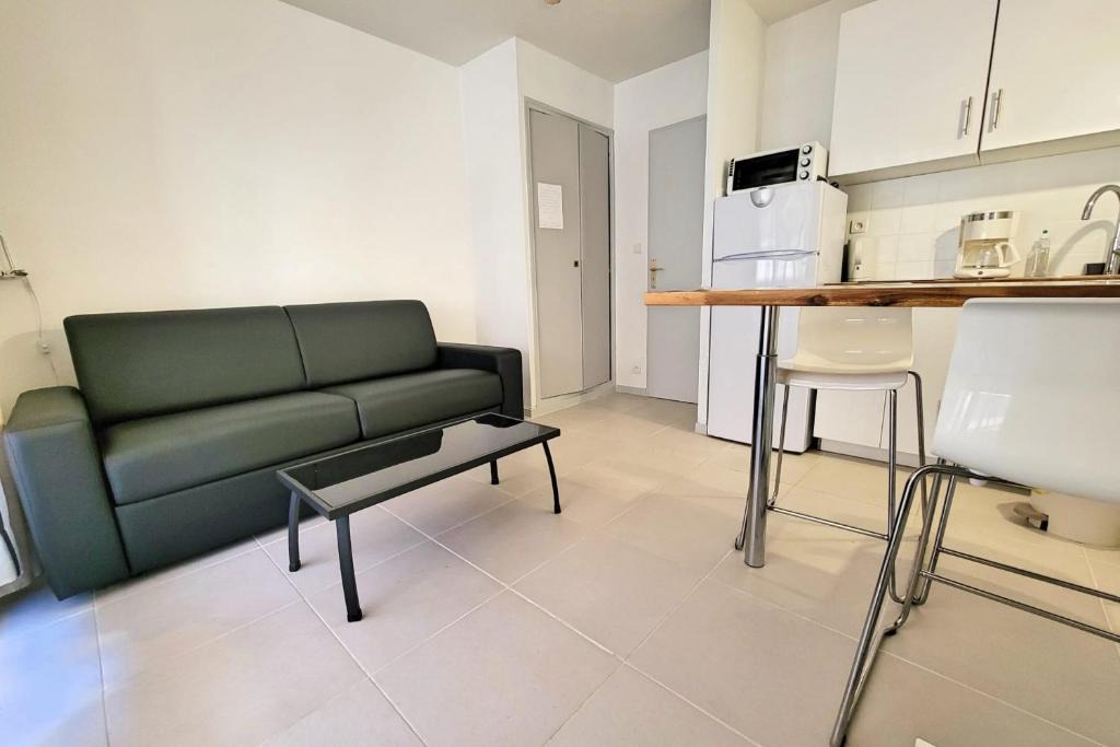 La Madrague Apartment | Cosy 20m With Balcony Near The Beaches