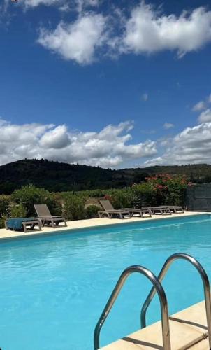 Peret Apartment | Cosy appartement entre vignes et garrigue avec piscine