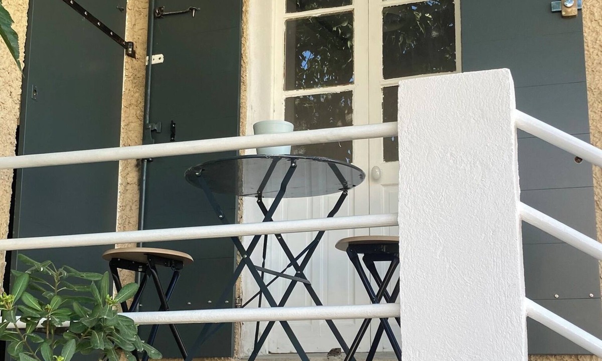 Les Lecques Apartment | Cosy studio 150m from the beach, fully refurbished, close to all amenities on foot