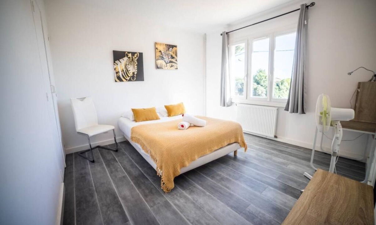 Perols Apartment | CosyFamily 1st floor-Pool-Wifi-Family-Plage