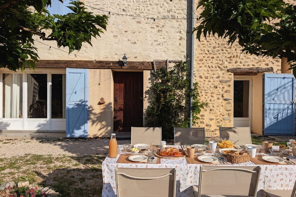 Vaumeilh Cottage | Cottage-Cottage-Ensuite with Shower-Countryside view