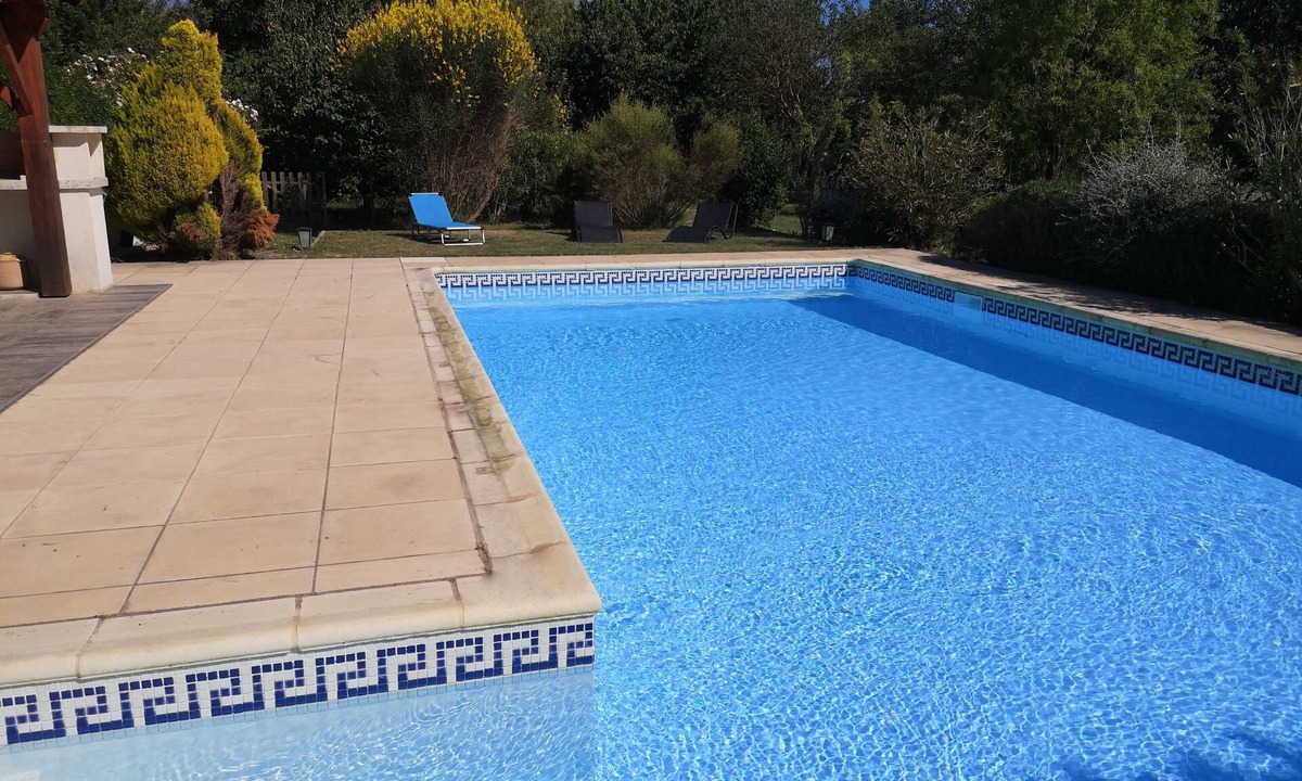 Vallabregues House | Cottage of charm and luxury