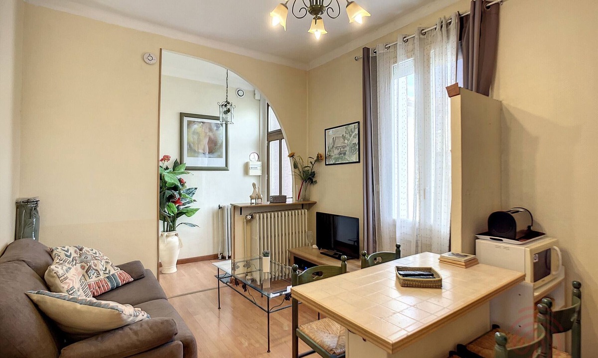 Lamalou-les-Bains Apartment | Cozy F2 Apartment with Terrace near Thermal Baths in Lamalou-les-Bains
