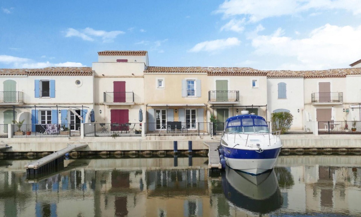 Aigues-Mortes House | Cozy home in Aigues-Mortes with house sea view