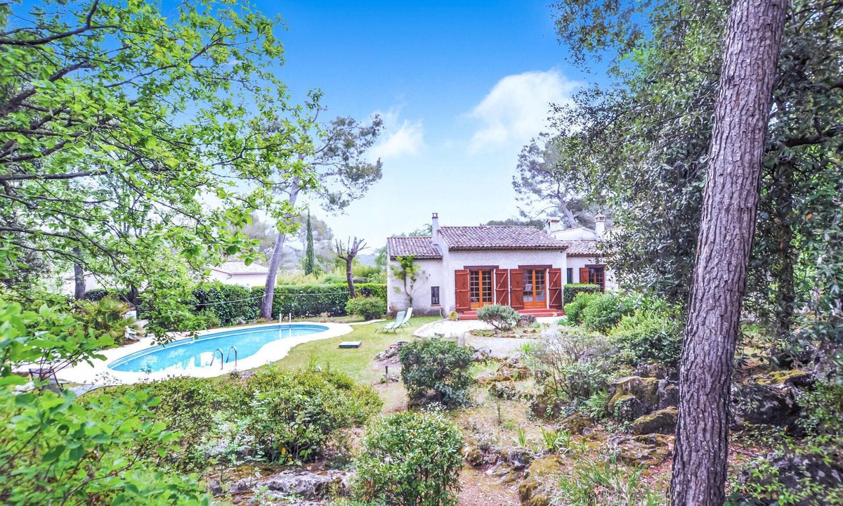 Roquefort-les-Pins House | Cozy home in Roquefort-les-Pins