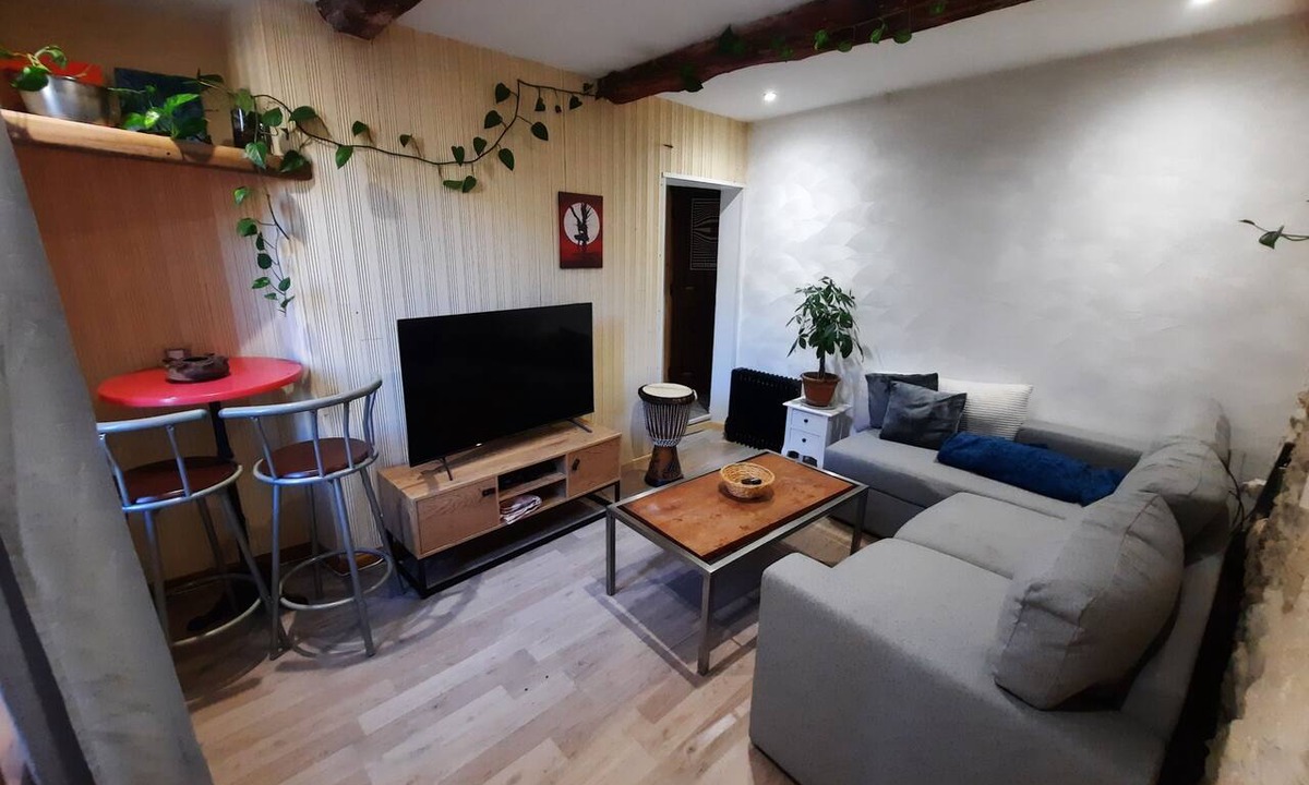 Auribeau Apartment | Cozy one-bedroom apartment in the heart of the Luberon