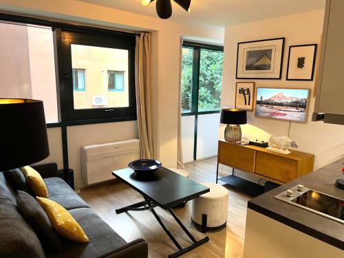 Gambetta Apartment | Dana centre mer 16