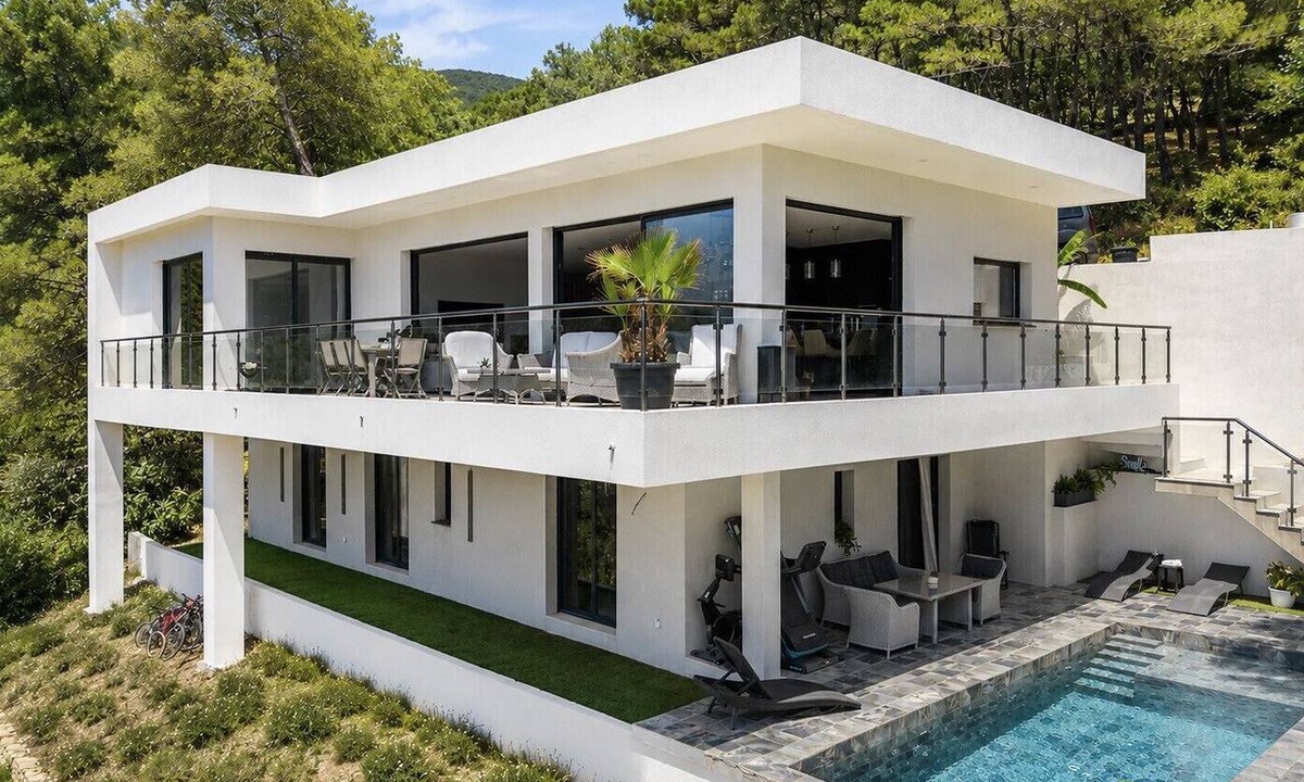 Tourrettes-sur-Loup Villa | Dar Nora – Sea view villa with pool
