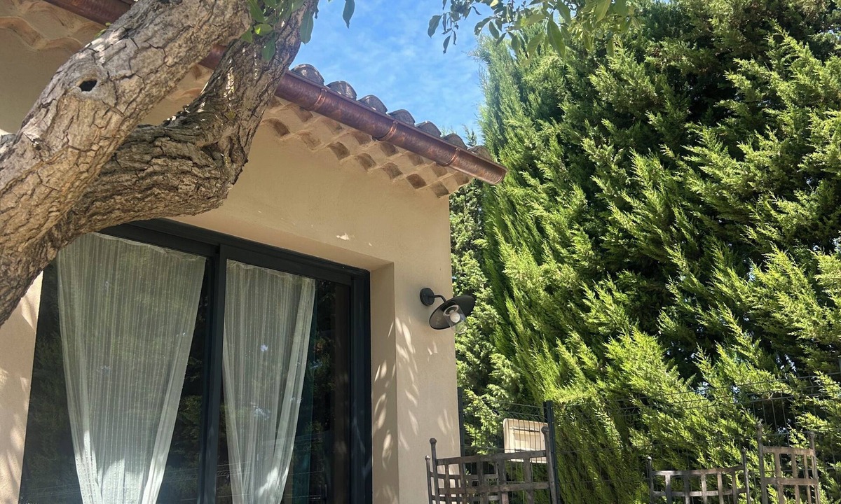Codolet House | Detached Provencal house with private pool, close to the lake.