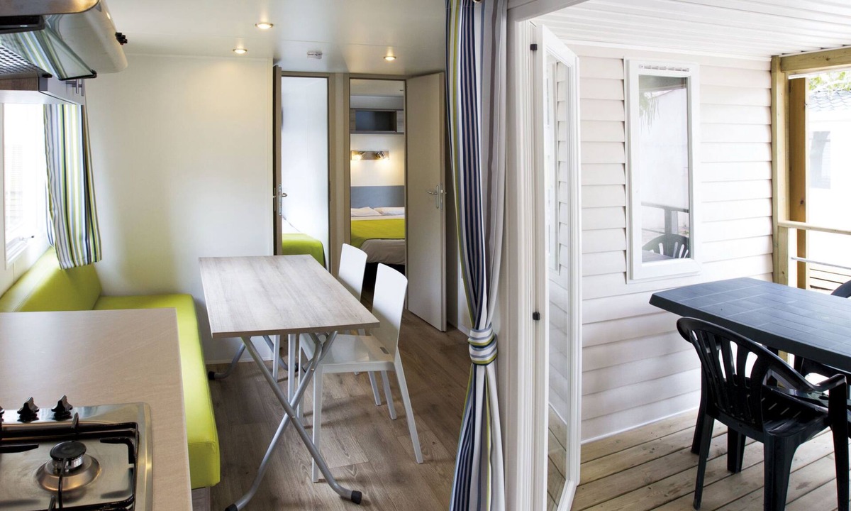 Greoux-les-Bains House | Domaine de Château Laval by Interhome