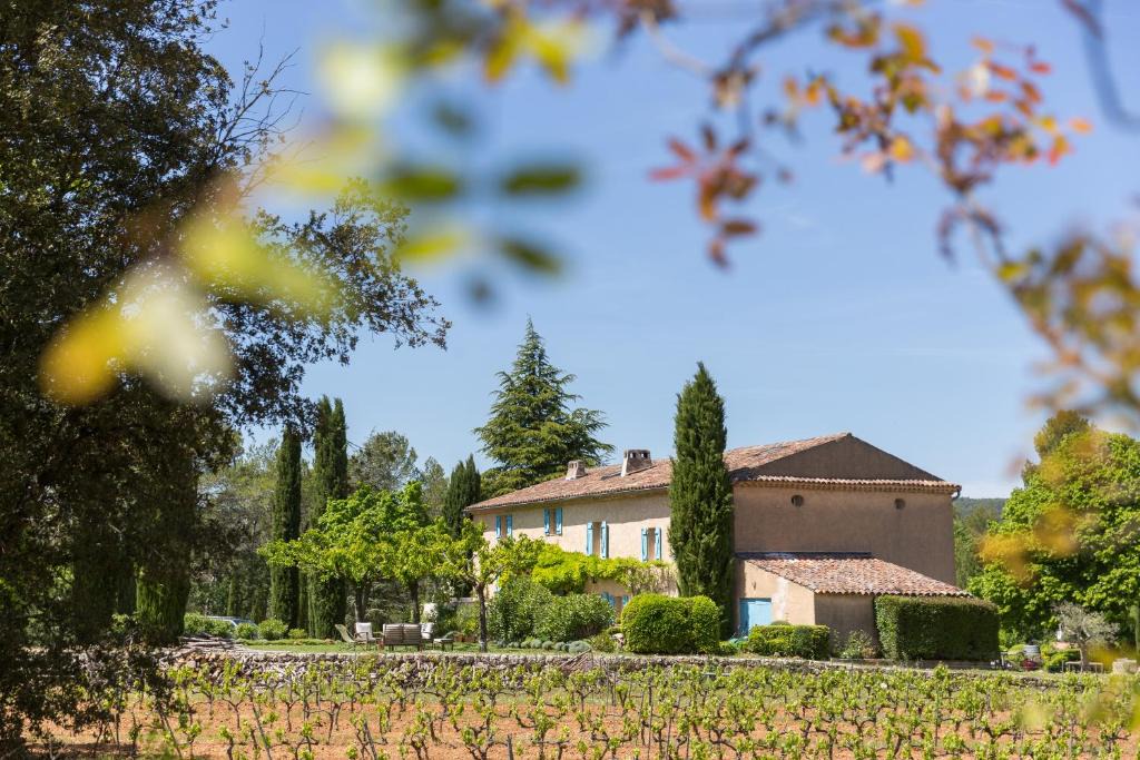 Saint-Antonin-du-Var Bed & Breakfast | Domaine du Clos d'Alari-chambres d'hôtes au milieu des vignes