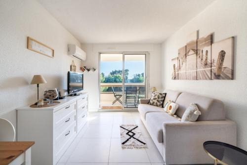 Boulouris-sur-Mer Apartment | Edenesterel