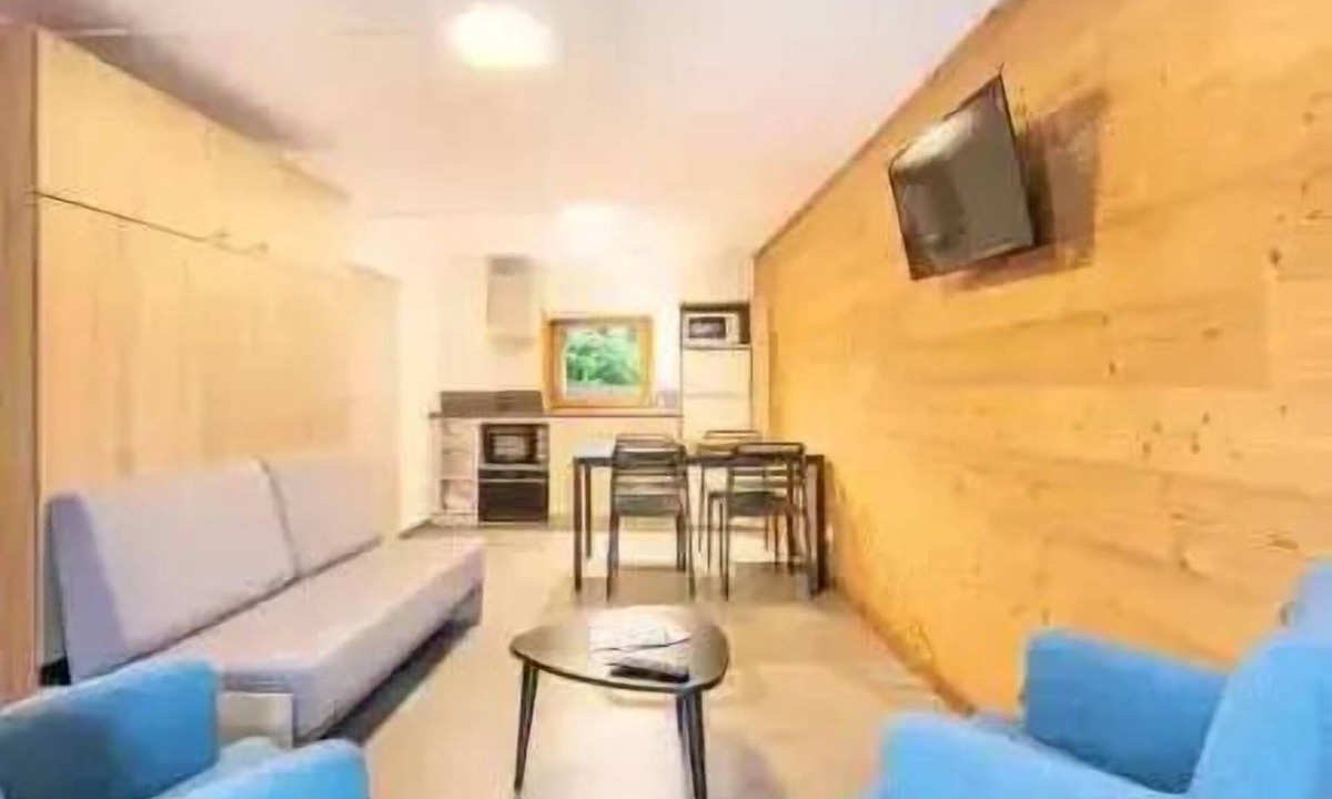 Saint-Leger-les-Melezes Apartment | "Etage" Apartment: 2 Rooms, Sleeps 5
