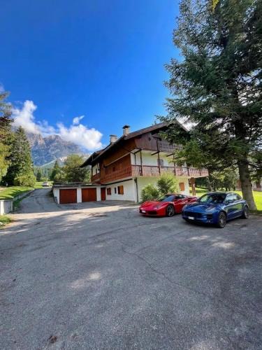 Cortina d'Ampezzo Apartment | Exclusive Central Chalet, 5 min Sky Slopes, Garage
