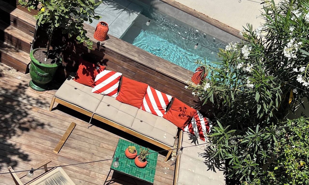 Saint-Lambert House | Family home with a pool near the ocean and local shops