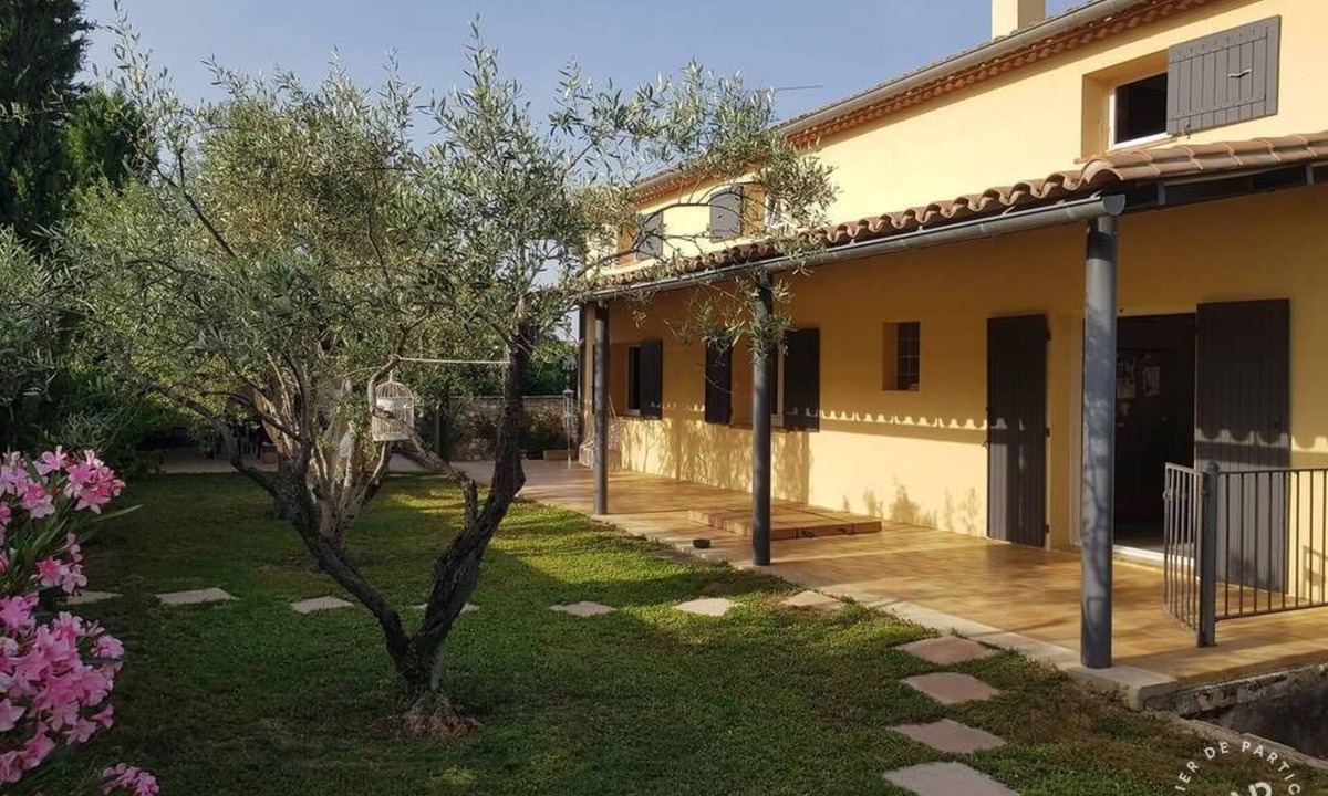 Montignargues House | Family villa between sea and mountains in the heart of Roman history