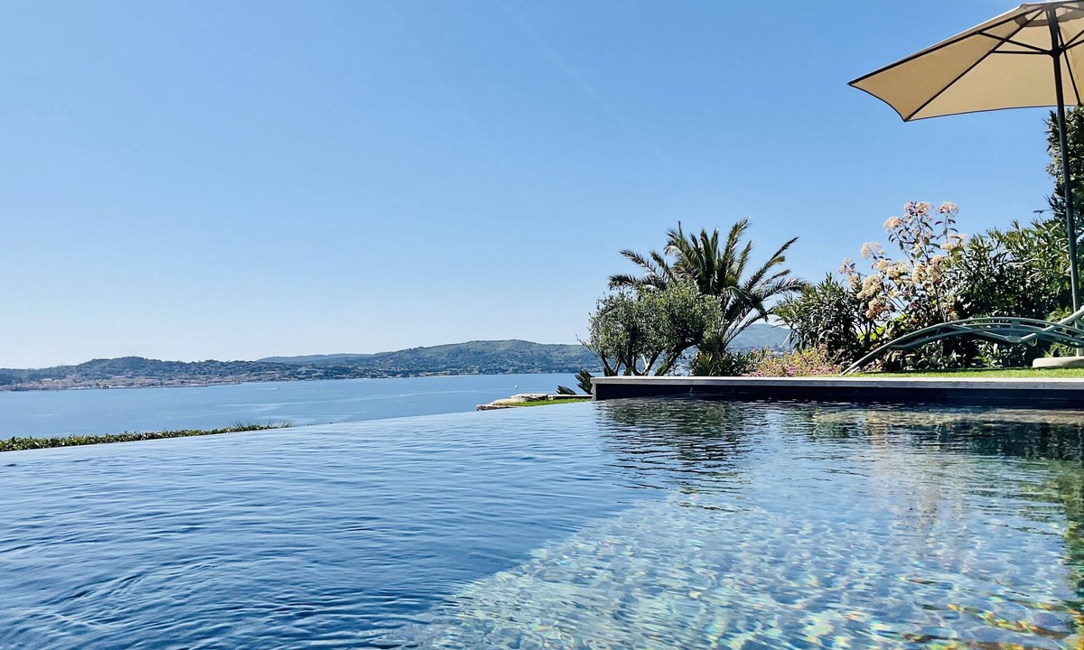 Guerrevieille House | Fantastic sea view, fully renovated villa