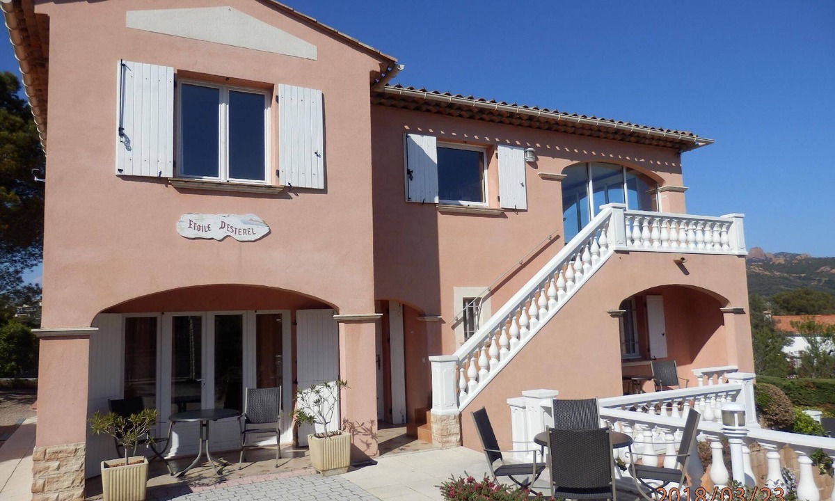 Agay Apartment | Flat "Rose" on fenced property