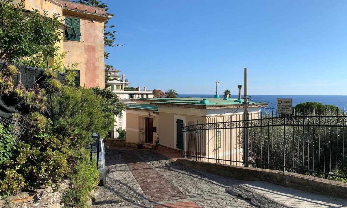 Pieve Ligure Apartment | Flat with washing machine and dishwasher