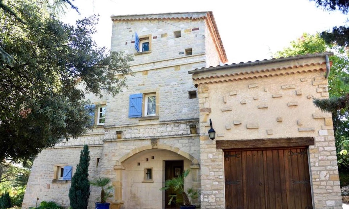 Saint-Maximin-la-Sainte-Baume Villa | Homerez - Villa for 8 ppl. with swimming-pool at Saint-Maximin-la-Sainte-Baume