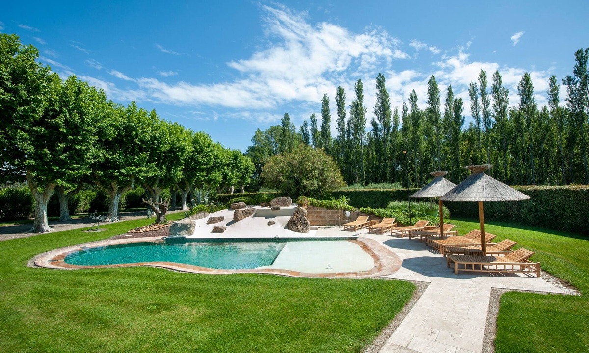 Entressen House | Gîte Cerise - Maison climatisée avec piscine