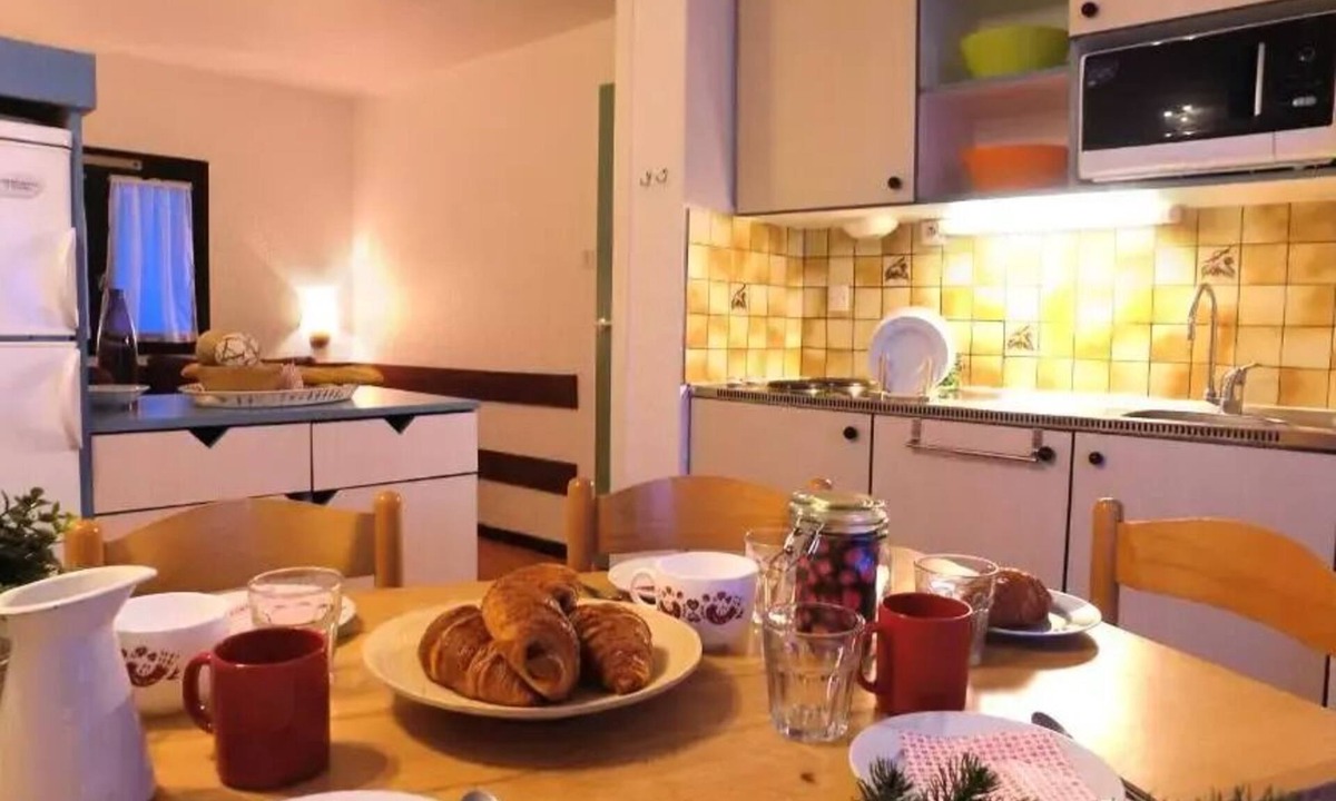 Saint-Leger-les-Melezes Apartment | "Garden-Level" 2-Room Apartment for 4 People