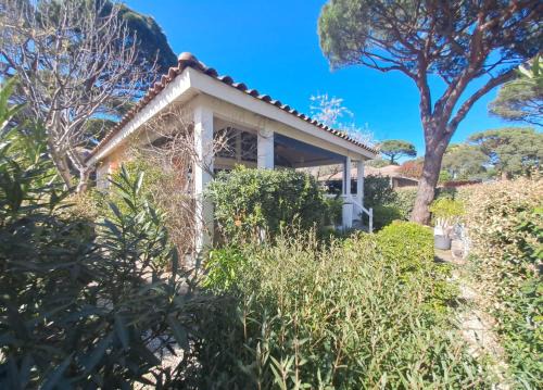 Gassin Villa | GASPRO21 - Golfe de Saint-Tropez, chalet californien pour 8 personnes