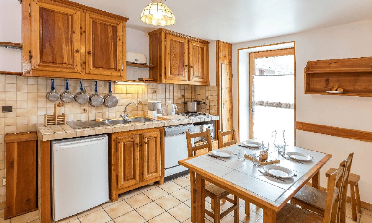 Arvieux Apartment | Gites Simond welcomes you to Arvieux in the heart of the Queyras Regional Park,