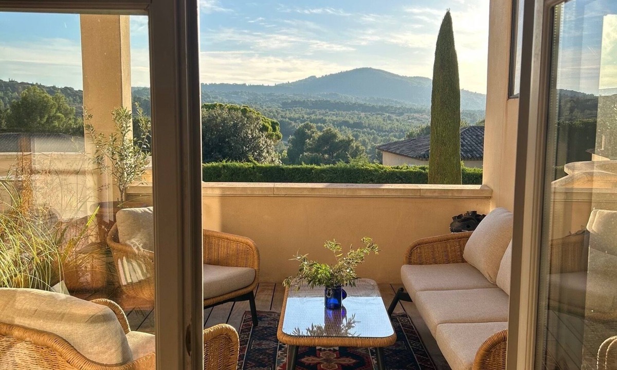 Pont Royal Villa | Golf de Pont Royal Luxury Provence Villa, Designer Spaces, AC, Infinity Pool