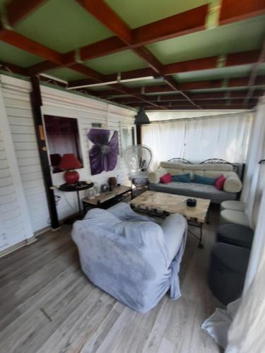 Hyeres Ski Chalet | Grand Mobilhome