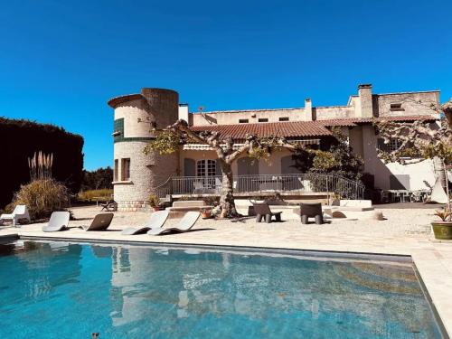 Gemenos Villa | Grande Villa Provençale avec Piscine Privée à Gémenos