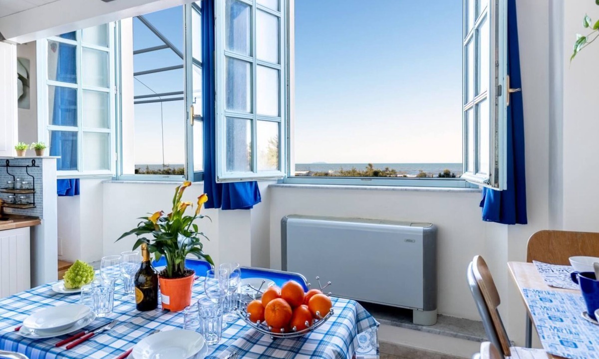 Calambrone Apartment | GuestHost - Charming 50 sqm apartment, located on the 1st floor of a modern building (with lift), for 4 people and equipped with a shared swimming pool (for a fee) and free private parking space.The property is located in Calambrone, with direct access t
