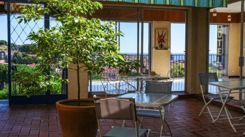 Collioure Hotel | Hôtel AMBEILLE Vue Mer