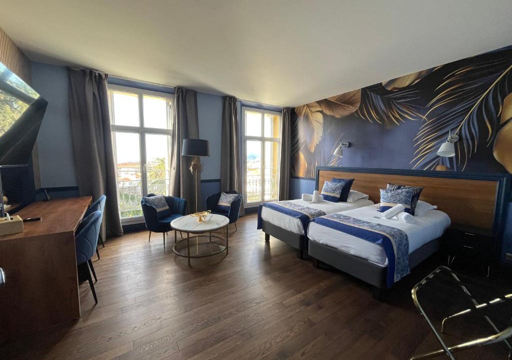 California - Pezou Hotel | Hôtel Windsor