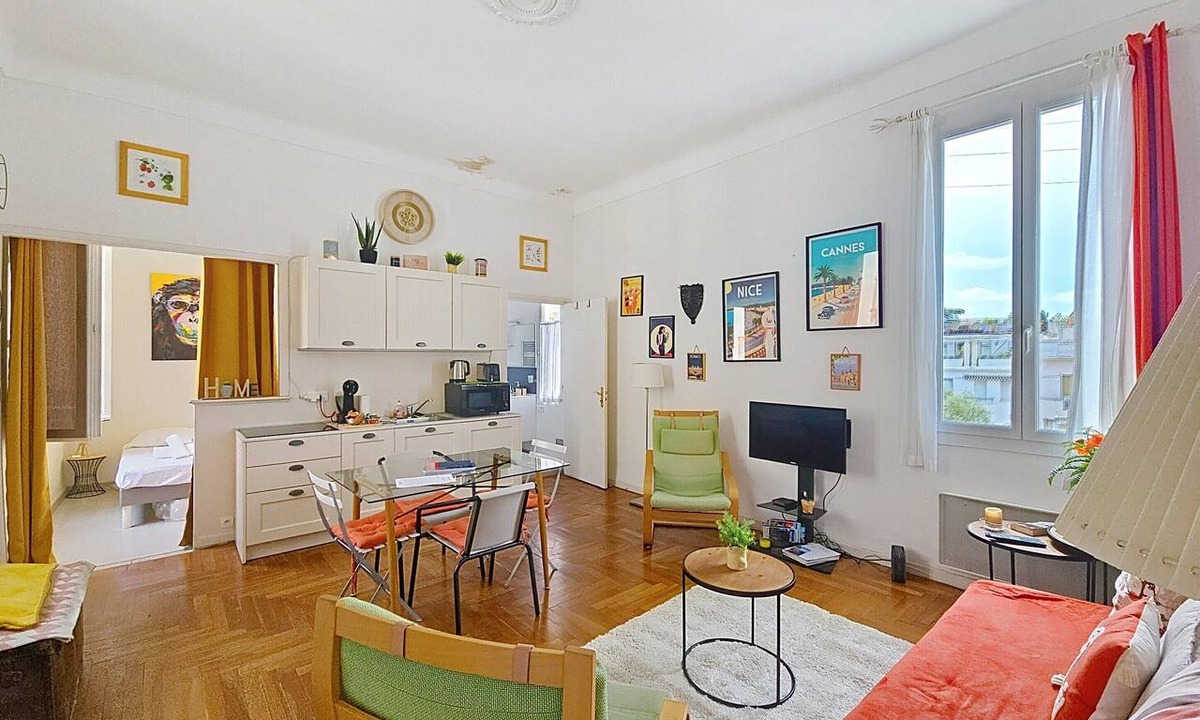 Carnot Apartment | HENRI CAMILLE REAL ESTATE - Florida 2 - 2 bedrooms close center