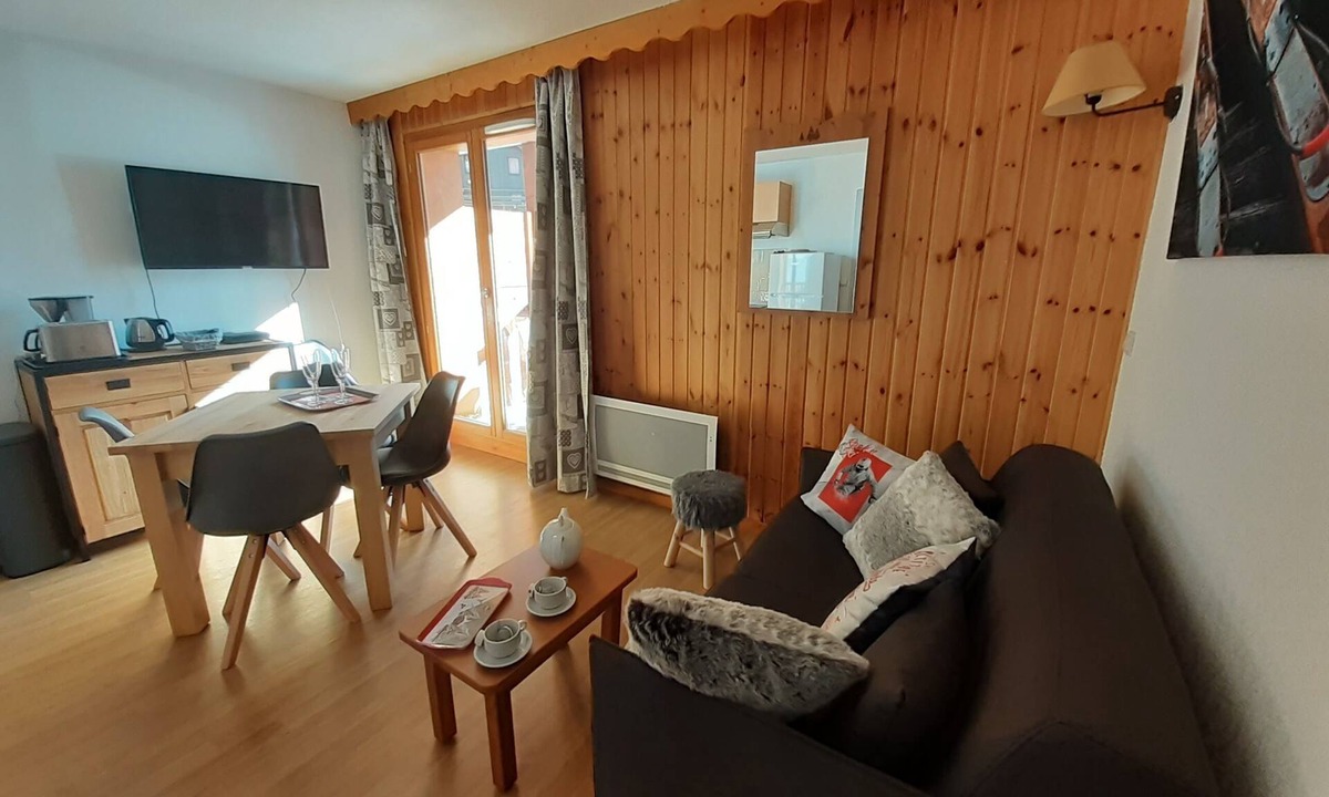 Molines-en-Queyras Apartment | Hiking and peace - a cosy apartment in the heart of the Queyras