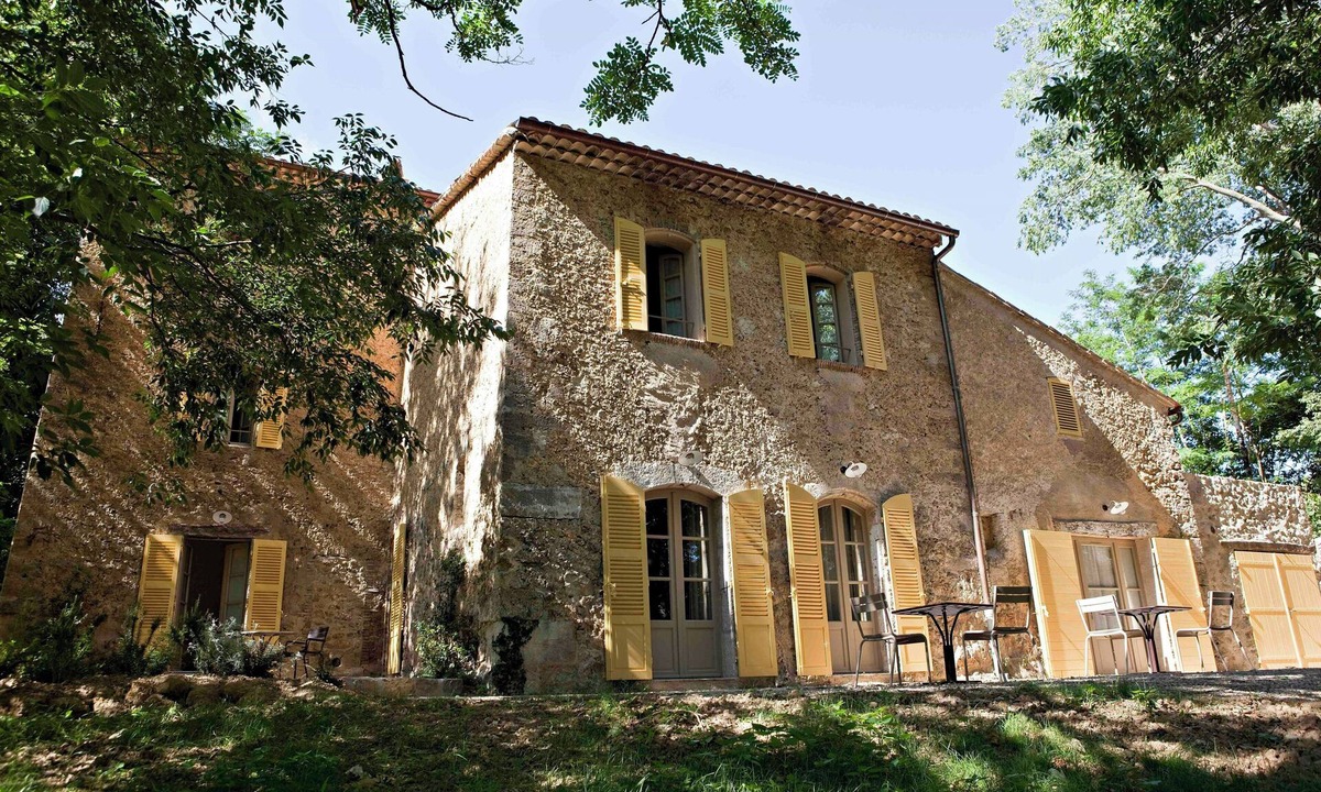 Saint-Antonin-du-Var House | Historic bastide in Provençal vineyard