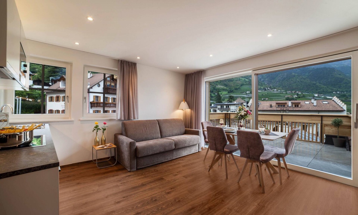 Parcines Apartment | Holiday Apartment "Engel - Kirchturm" with Mountain View, A/C, Wi-Fi, Roof Terrace & Sauna