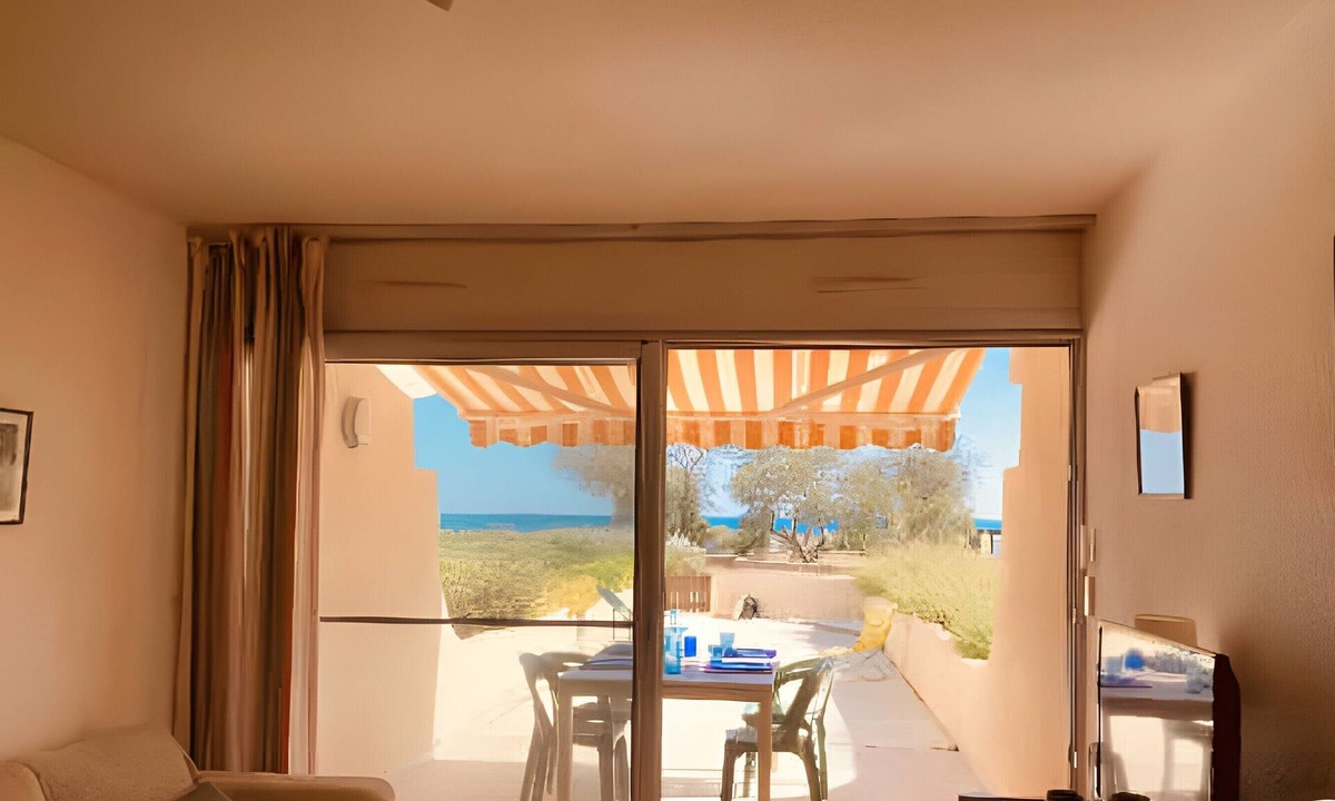 Palavas-les-Flots House | Holiday Home “L'albatros Direct Beach Access 3”