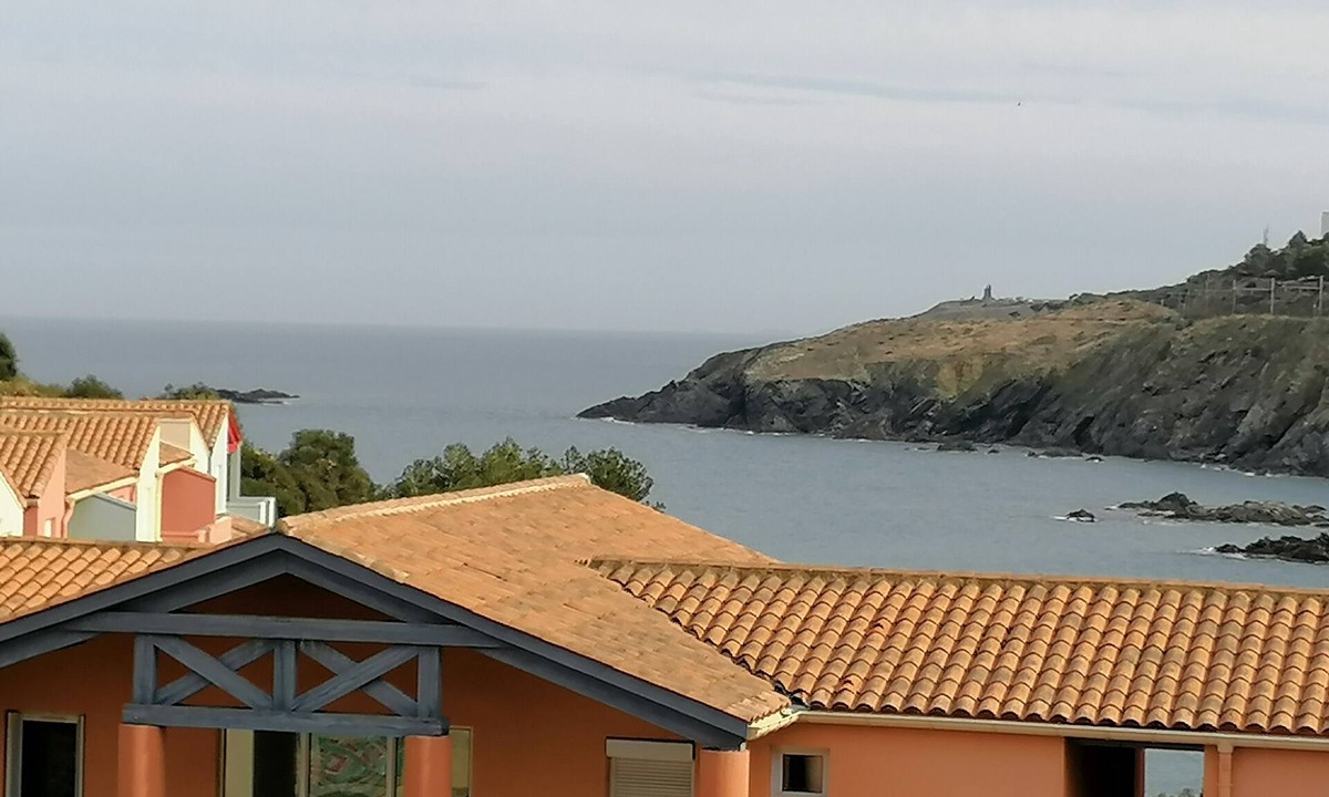 Cerbere Resort | Holiday Home in 'Port Aloès' Resort with Sea View, Shared Pool and Air Conditioning