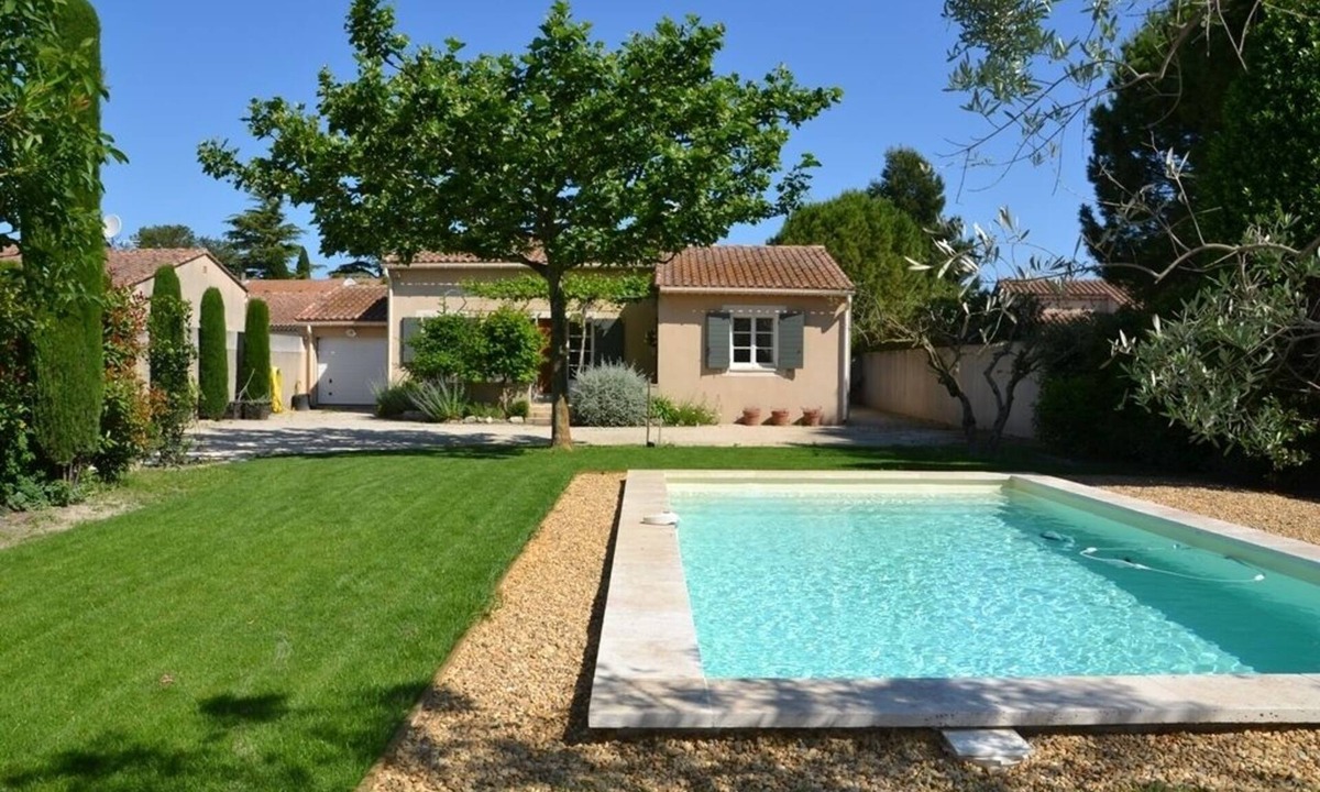 Maillane House | Holiday house in the heart of Provence