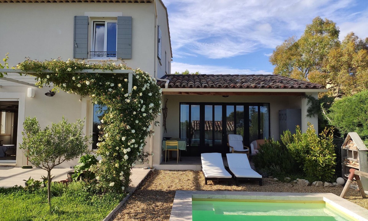 Cabrieres-dʼAigues House | Home sweetness of life