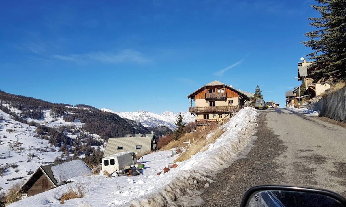 Vars Apartment | Homerez - Apt. in Vars