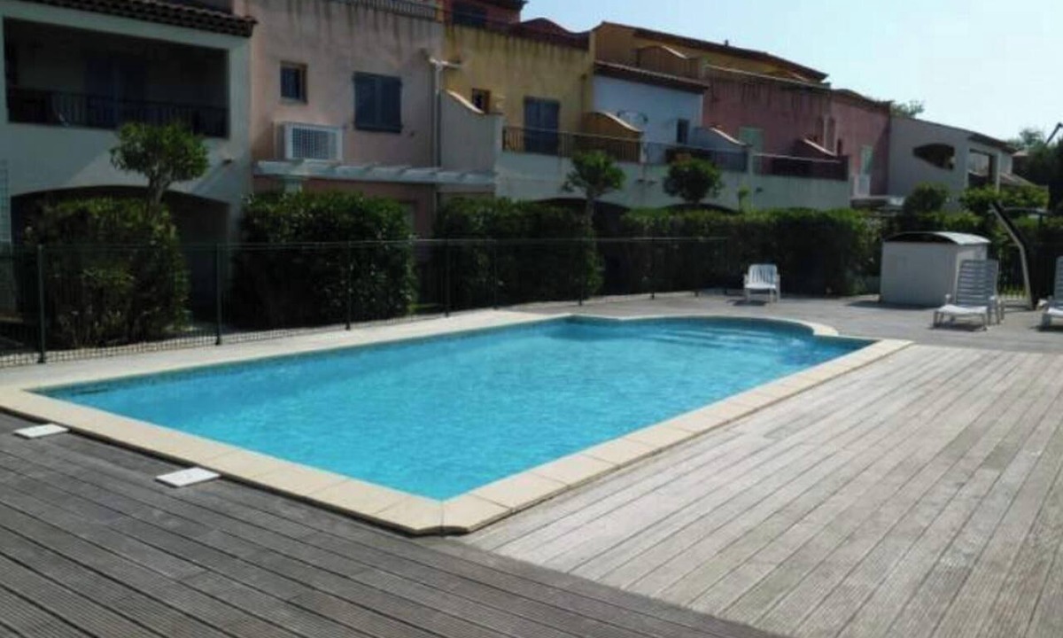 Cogolin House | Homerez - Charming House in Cogolin, Shared Pool