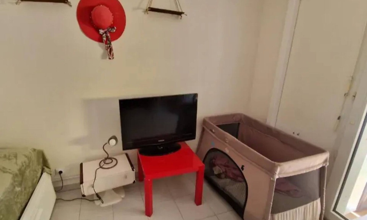 Aix-en-Provence Apartment | Homerez - Studio in Aix-en-Provence