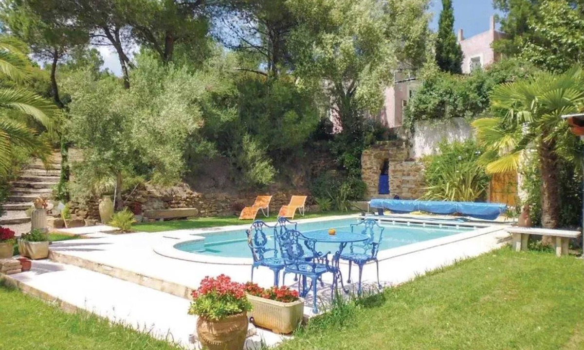 Montseret Villa | Homerez - Villa in Montséret