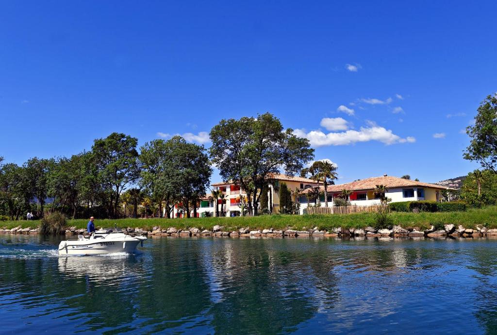 Mandelieu-La-Napoule Hotel | Hotel Casarose - Cannes Mandelieu