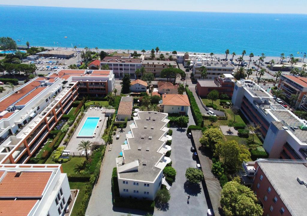 Villeneuve Loubet Beach Hotel | Hotel l'Etape